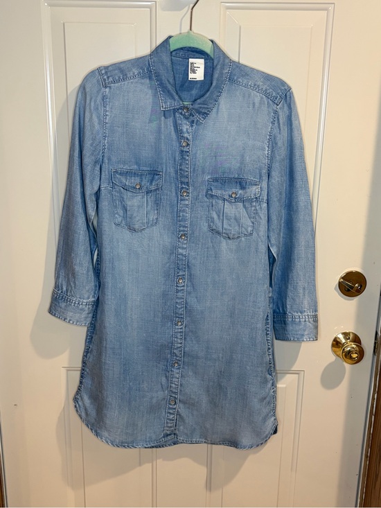 H&M Dresses & Skirts - H&M Light Blue Denim Shirt sz 6